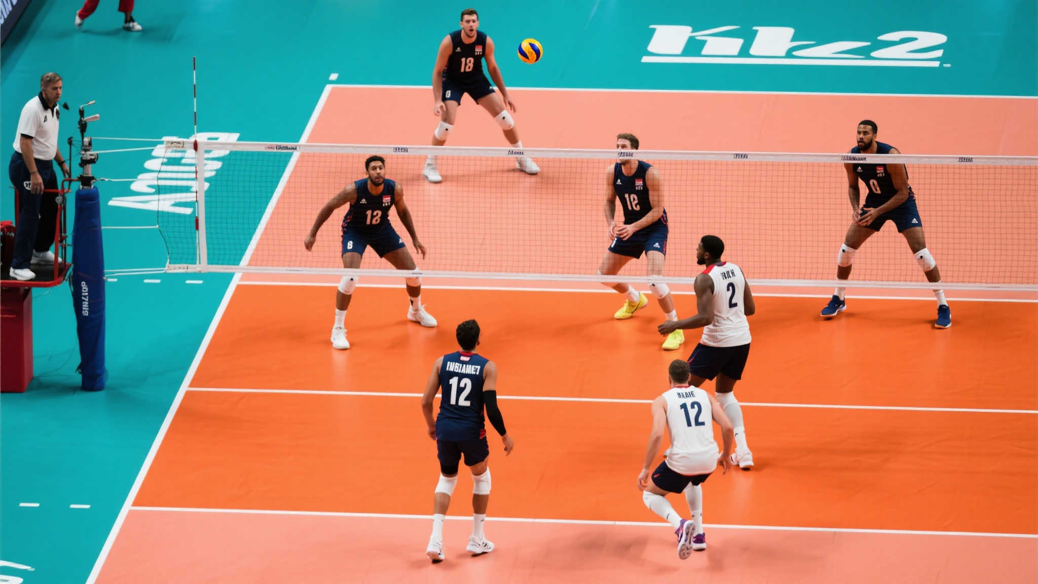 足球外交:1998世界杯美国对伊朗的激烈较量 赛局本身激烈非凡,美国队求胜心切,但面对沉稳防守策